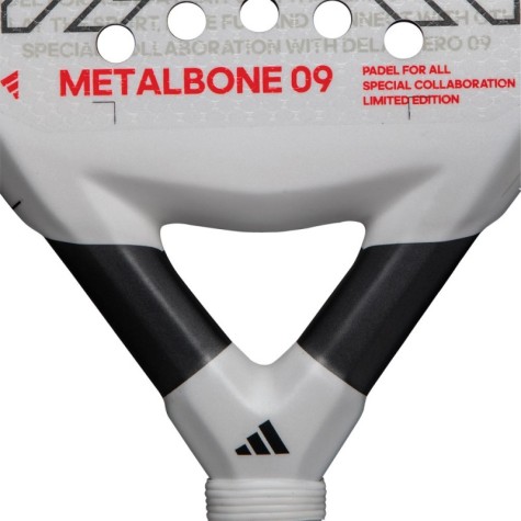 PALA ADIDAS METALBONE 09